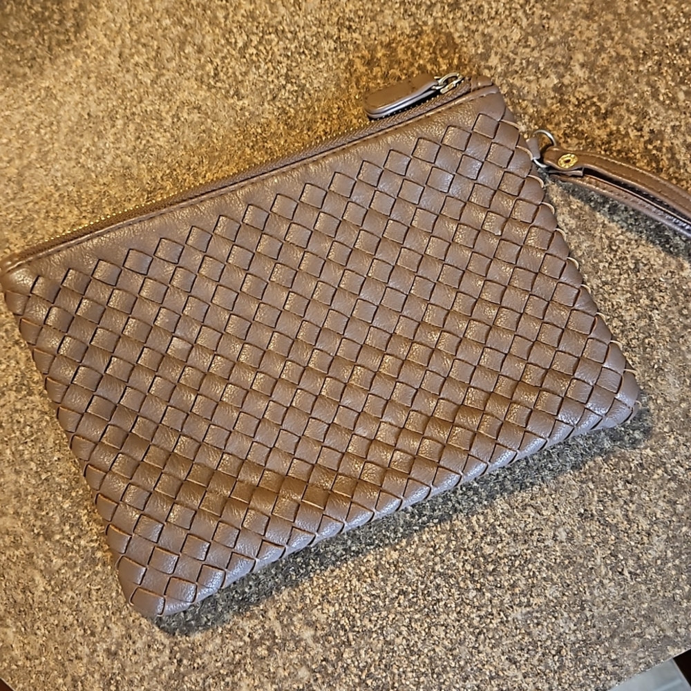 Under One Sky Woven Wristlet - Picture 2 of 6